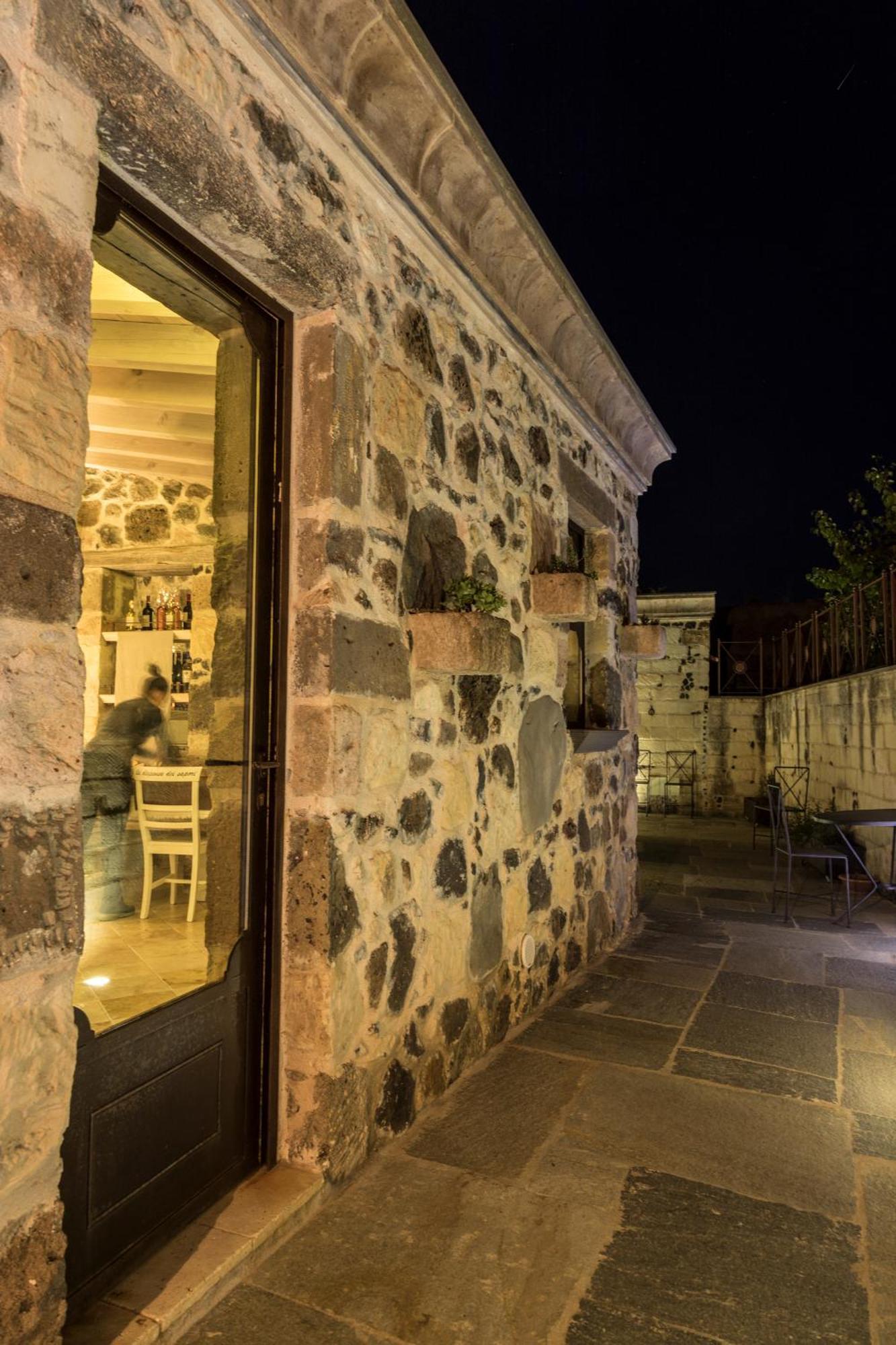 Tresnuraghes Il Cortiletto Hotel Maison מראה חיצוני תמונה
