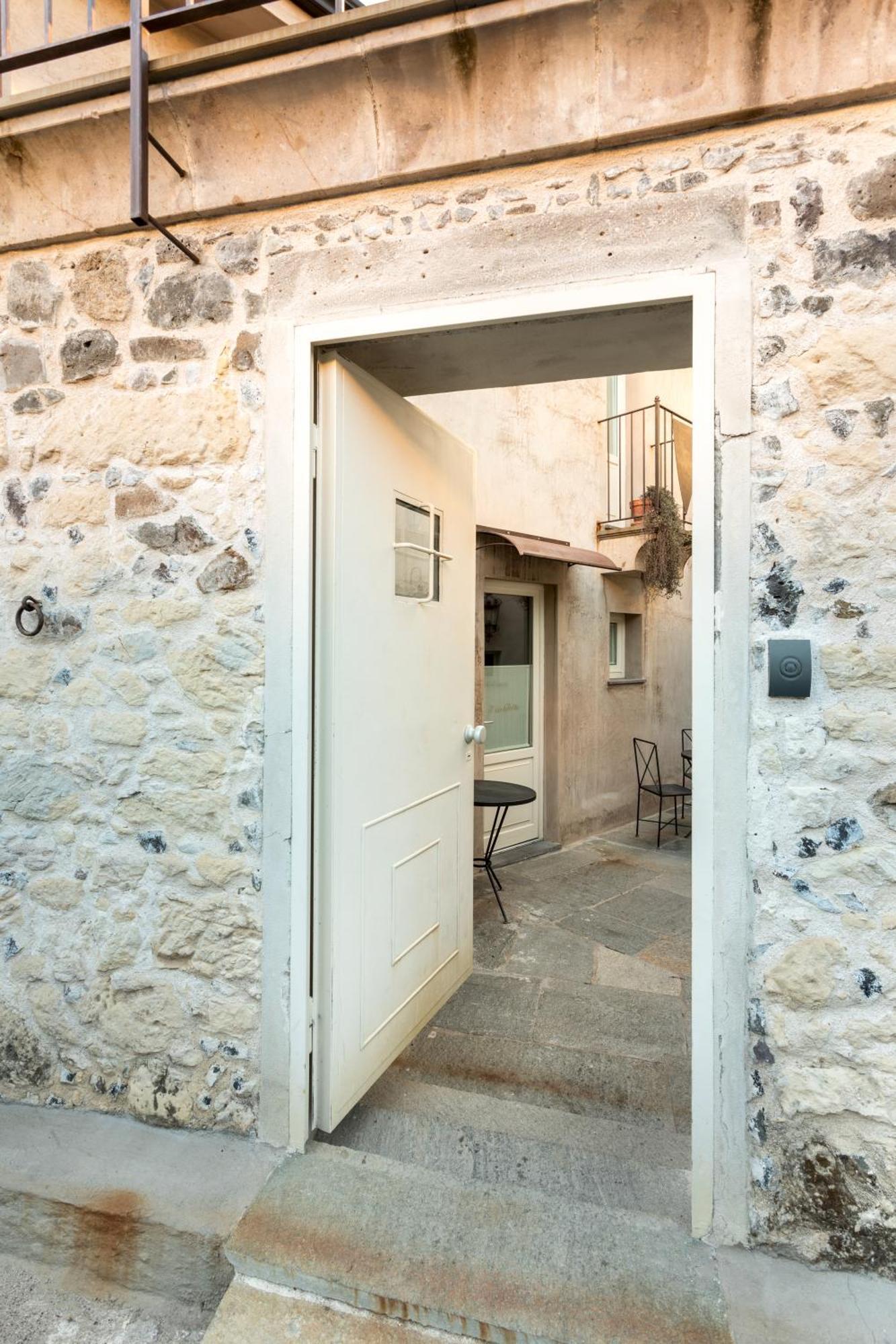 Tresnuraghes Il Cortiletto Hotel Maison מראה חיצוני תמונה